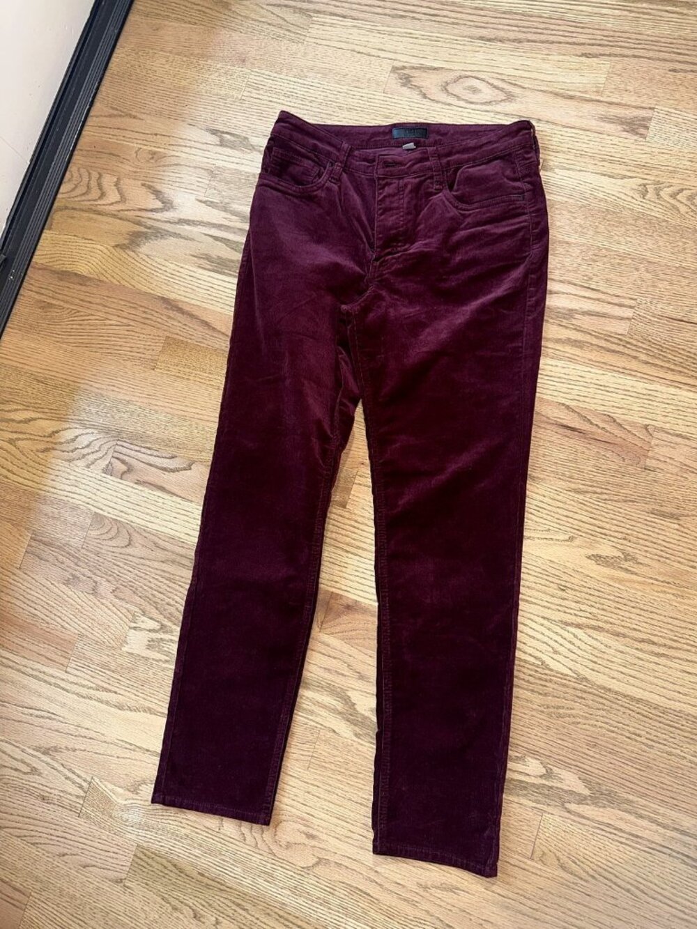 KUT from the Kloth Rachael Burgundy Velvet Corduroy High Rise Mom Jean Size 6